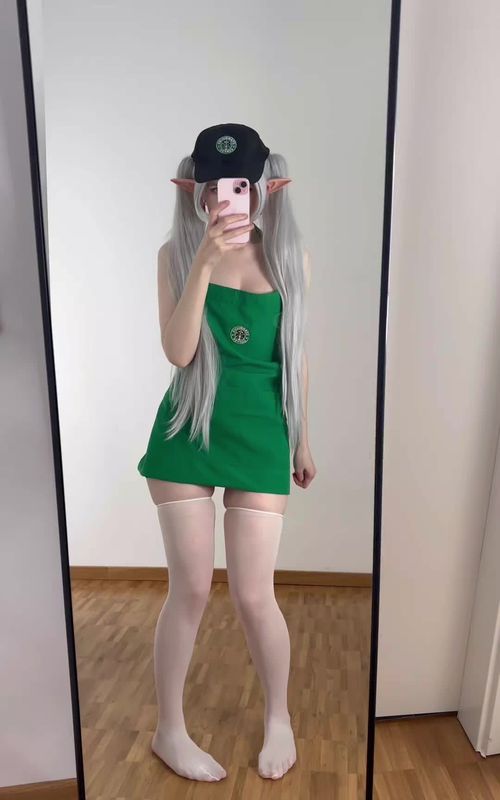 Rate Frieren Coffee Vers. Cosplay from 1️⃣ to 🔟 #frieren #frierencosplay #coffeegirl #starbucksgirl #cosplaygirl #egirl #cosplay 