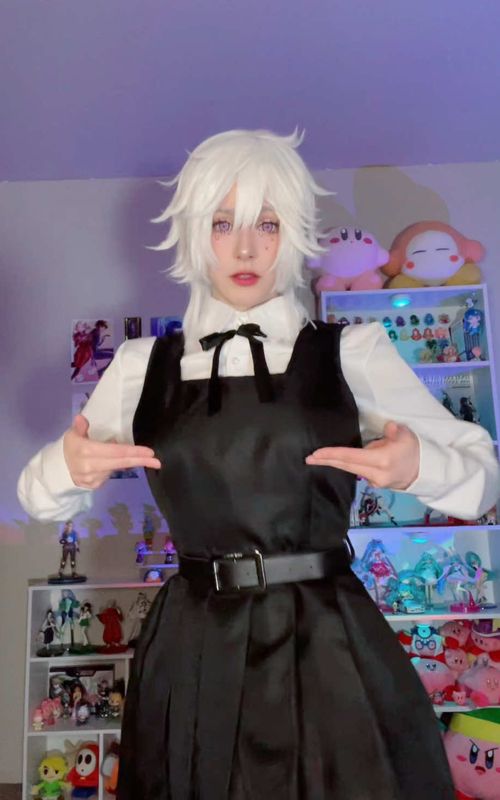 *throws rocks at you* #chainsawman #fami #faminedevil #famicosplay #csm #cosplay #dance 