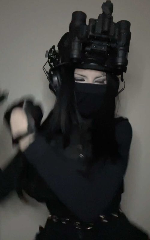 lil dancy dance // COD OC cosplay // #cosplay #callofduty #masktok #BookTok #foryoupage #fypシ #viral #ghostcod #roblox #maskedwomen #fyp #mask 