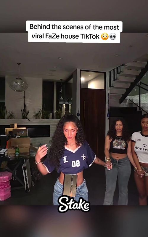 Behind the scenes of the most viral FaZe house TikTok 😳💀 #faze #dance #fyp 